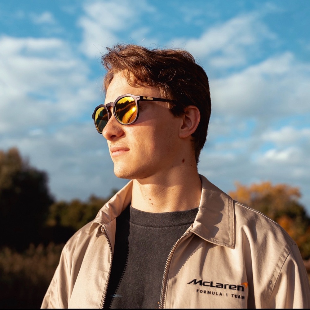 SunGod x McLaren F1 Team Zephyrs Sunglasses – Gold Mirror Lens – Box & Case